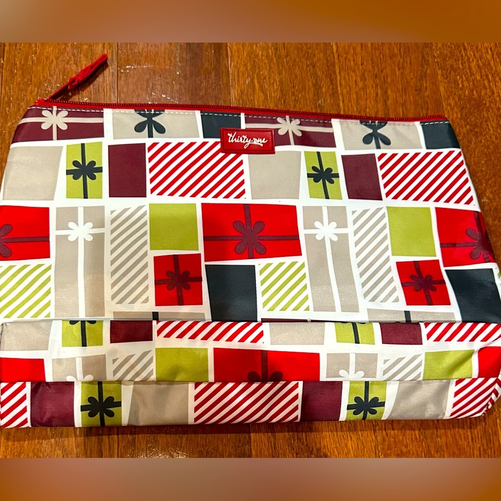 Thirty One Thermal Zipper Pouch - New